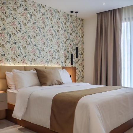 Noea Hotel Pinas Ngoại thất bức ảnh