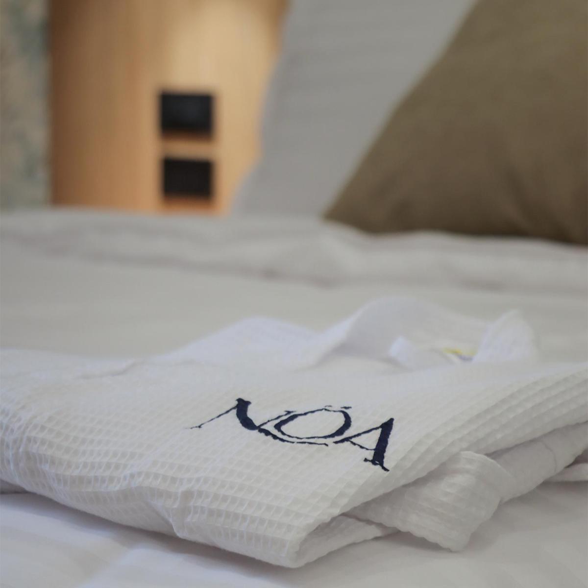 Noea Hotel Pinas Ngoại thất bức ảnh