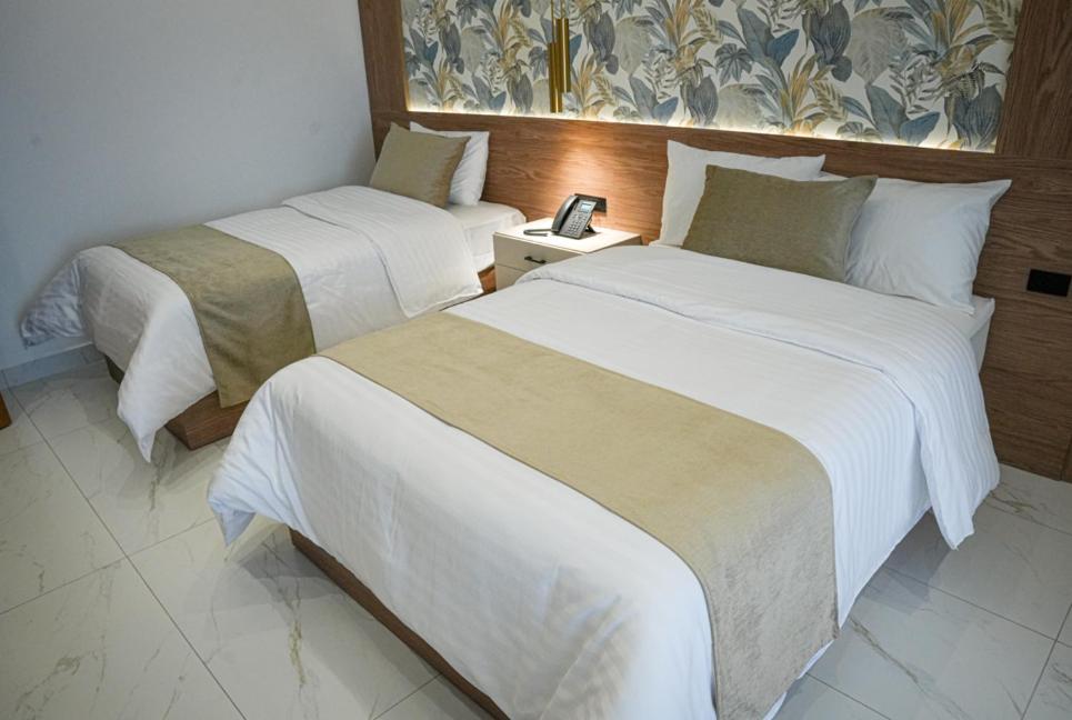 Noea Hotel Pinas Ngoại thất bức ảnh