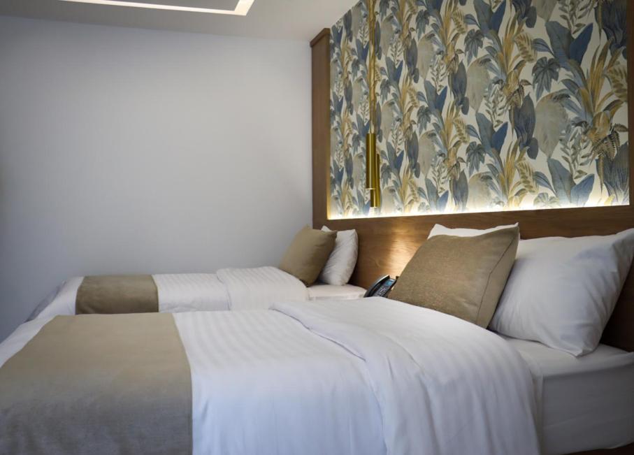 Noea Hotel Pinas Ngoại thất bức ảnh