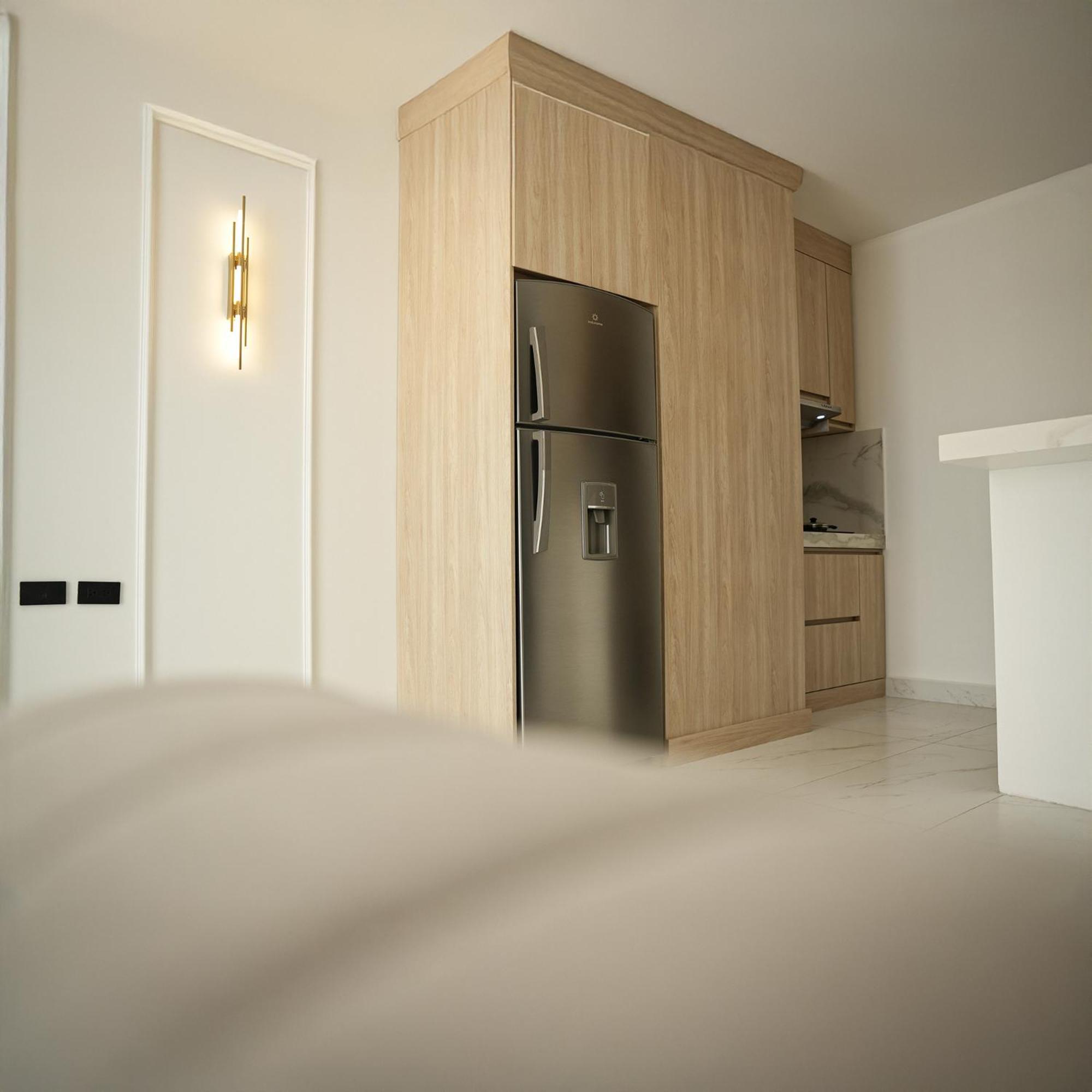 Noea Hotel Pinas Ngoại thất bức ảnh